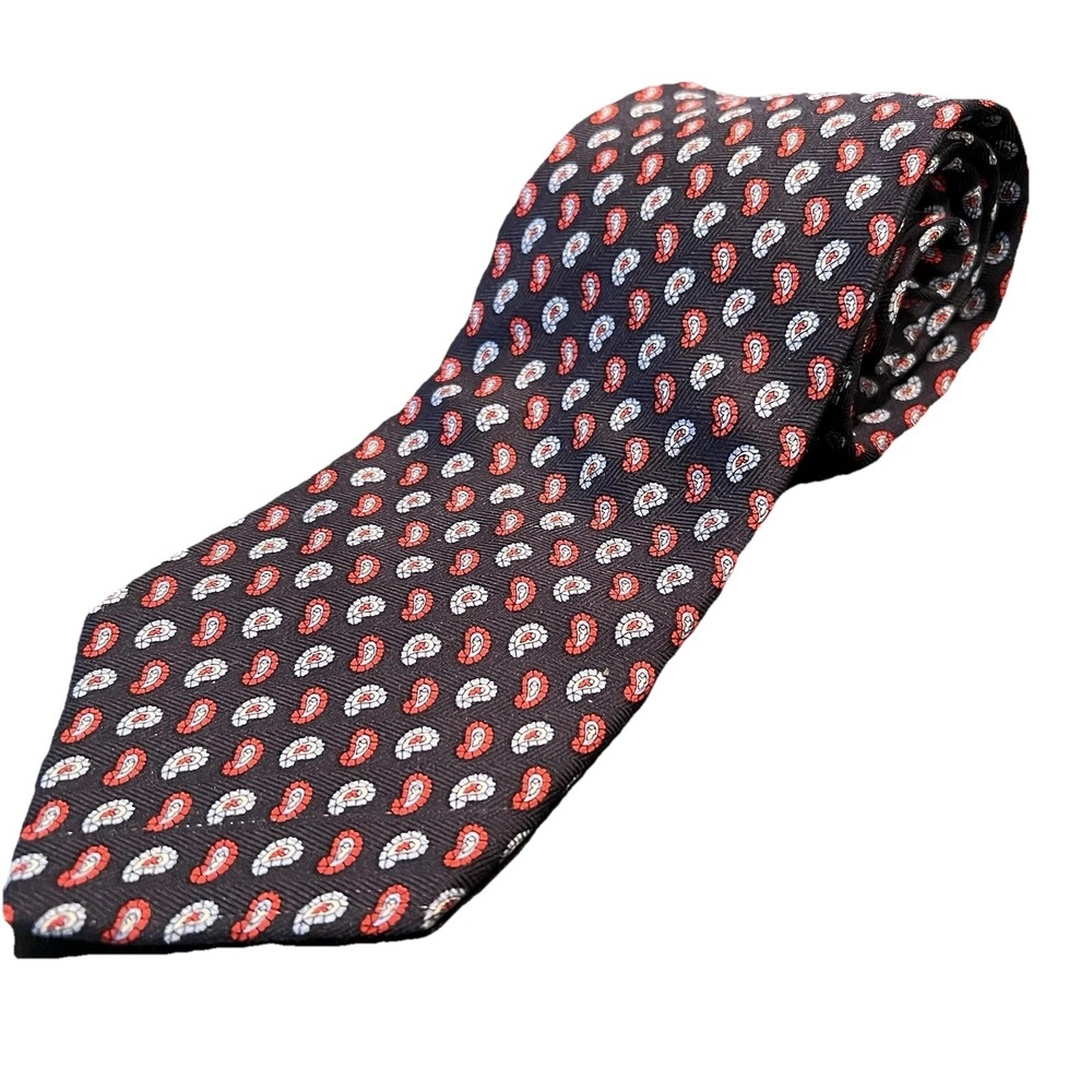 Brooks Brothers Silk Navy Blue With‎ Red And White All Over Paisley Pattern Tie